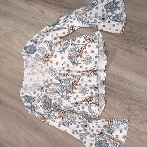 LIKE NEW. Boho blouse long sleeve.